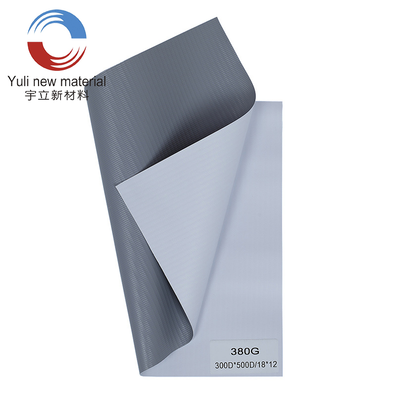 380gsm 300D×500D 18×12 Bannière flexible en PVC gris laminé à froid